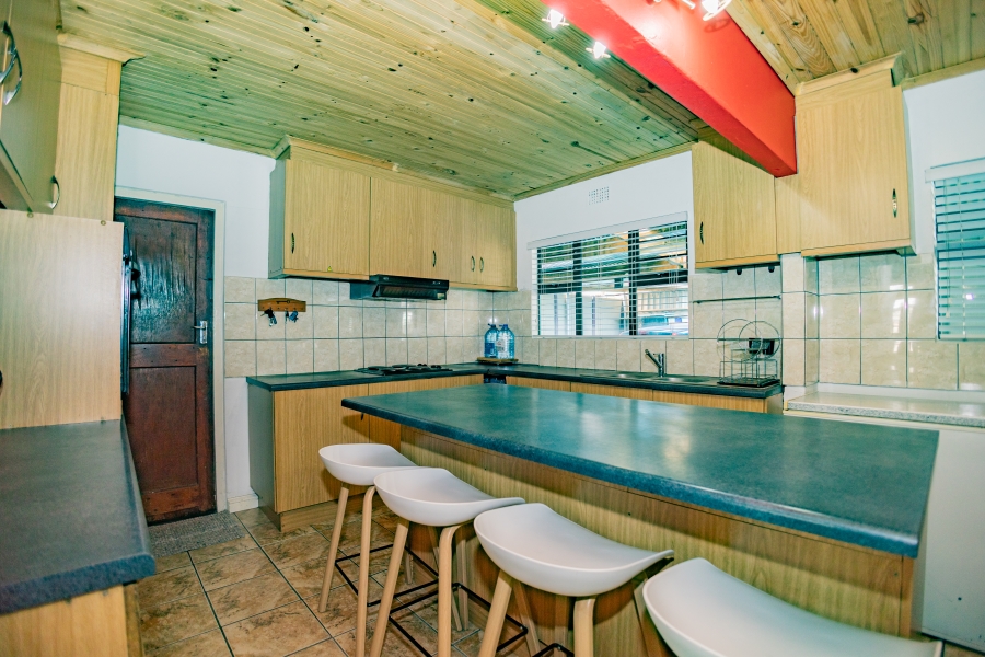 3 Bedroom Property for Sale in Uitsig Western Cape